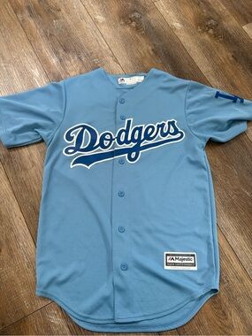 Majestic Light Blue MLB CoolBase Jersey Patch men’s size small